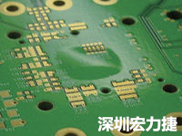 散熱差可能導(dǎo)致PCB阻焊層的剝離。