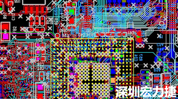 使用HDI布線(xiàn)輔助設(shè)計(jì)工具，可加速設(shè)計(jì)方案線(xiàn)路布設(shè)，同時(shí)可在生產(chǎn)前先利用軟件模擬找出設(shè)計(jì)問(wèn)題。