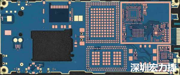 手機(jī)可用的PCB空間相當(dāng)小，而1片式的設(shè)計(jì)是節(jié)省成本的作法，如何做到區(qū)隔不同子系統(tǒng)、降低雜訊干擾，是設(shè)計(jì)關(guān)鍵。