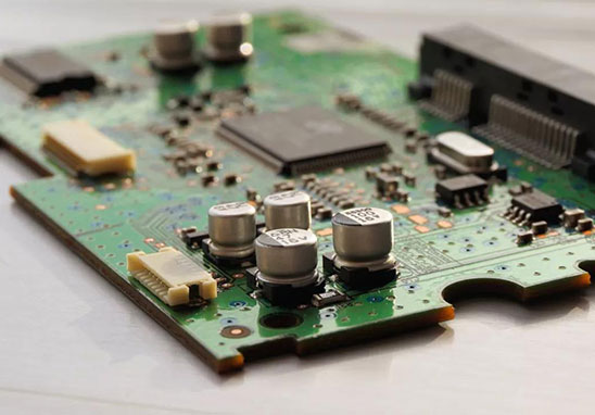 PCB制板工藝中的過孔塞油是什么意思？